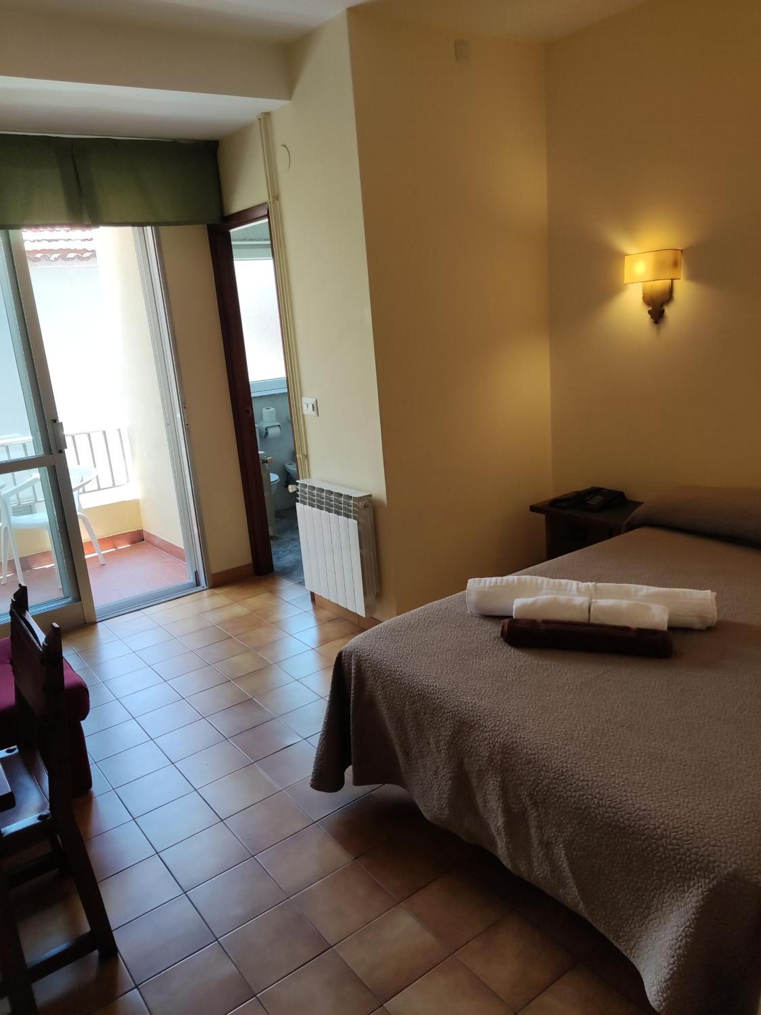 Hotel Nuevo Cachalote Portonovo Room photo