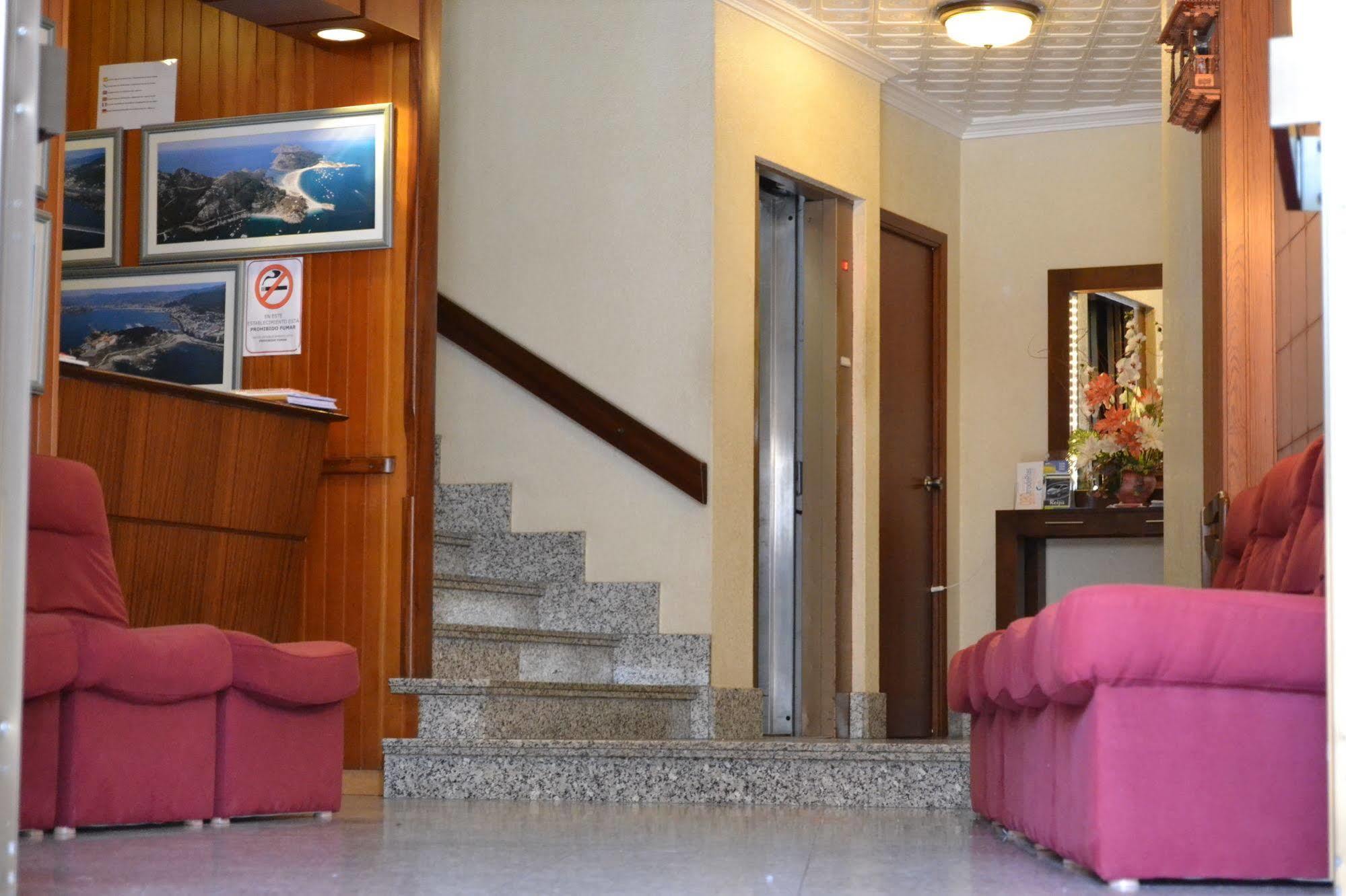 Hotel Nuevo Cachalote Portonovo Exterior photo